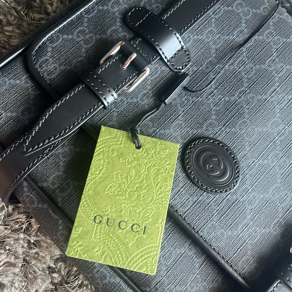 GUCCI GG supreme small messenger bag - Picture 7 of 7